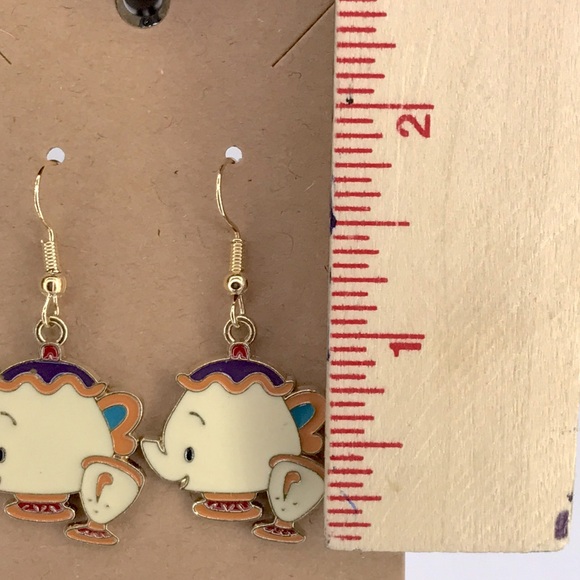 18k Gold Platted Hook Beauty and The Beast Dangle Earrings - Picture 2 of 2